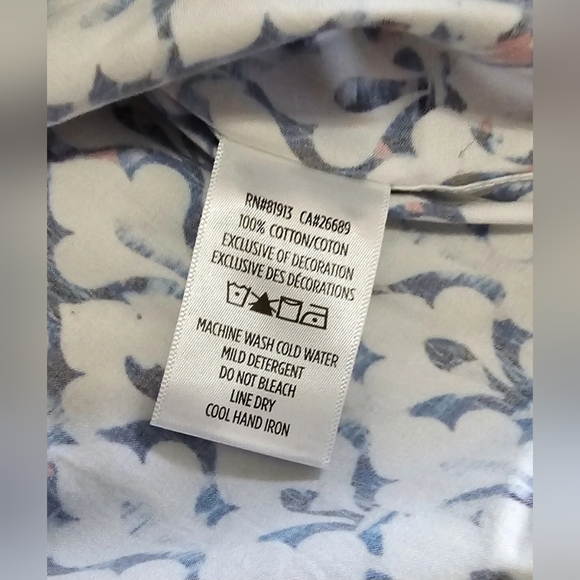 Robert Graham Navy and Red Patterned Button Down Shirt - Picture 10 of 10